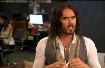 Russell Brand Reveals His Orgasm Record… It Happened One Evening In Dublin