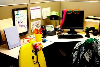 Play It Smart: How To Get Your Dream Job WITHOUT Going Job-Hunting