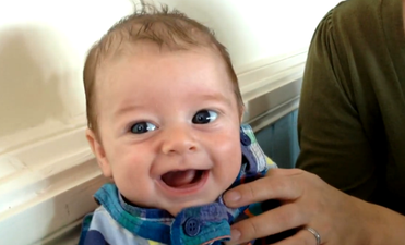 Second by Second: Photographer Captures Baby’s First Year of Life For One Second Each Day