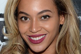 Beyoncé Strips Off For Dazzling Magazine Shoot