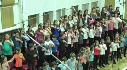 VIDEO – Capital Children’s Choir Cover Crystal Castles Track Replacing The Instruments With Just Their Voices