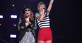 VIDEO – Carly Simon Joins Taylor Swift On Stage For “You’re So Vain”