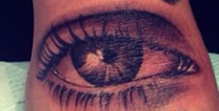 PICTURE: Pop Star Gets Mum’s Eye Tattooed On Arm