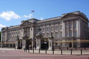 PICTURE – Royal Baby Watch 2013, There’s Quite The Crowd Outside Buckingham Palace