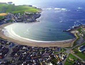 Enjoy a Sizzling Seaside Break! Seven Irish Sunspots to Visit this Weekend