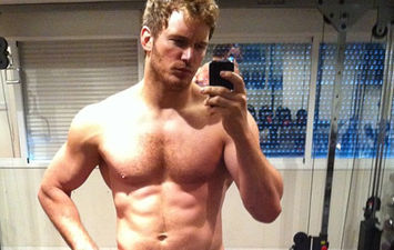Now This Is What We Call A Selfie! Chris Pratt Shares Topless Snap