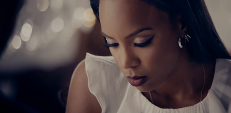Kelly Rowland Reveals Emotional New Music Video Where She Opens up About Watching Beyoncé’s Career Flourish