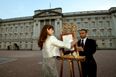 PICTURE – The Easel With The Announcement Of The Royal Baby Stands In The Buckingham Palace Courtyard