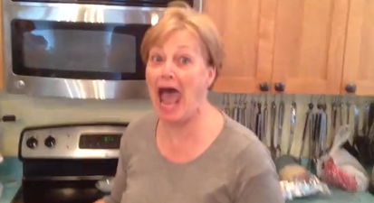 VIDEO – “It’s A BUUUUUUUUUUUUNNNN” How To Announce A Pregnancy