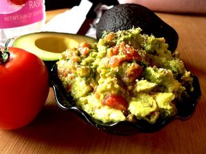 Recipe: A Simple Way to Make Creamy Guacamole