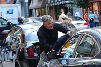 PICTURE – Alec Baldwin Gets Into A Scuffle With Photographer Outside His Apartment In NYC