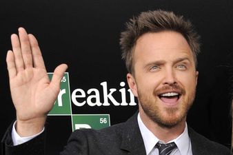 PICTURE – Aaron Paul Absolutely Nails This Photobomb At The Emmy Awards