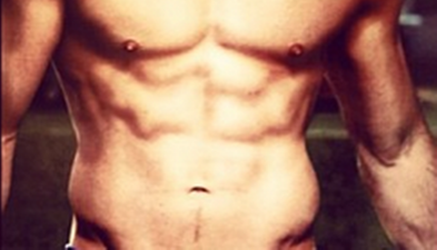 Una Healy Shows Off Hubby’s Abs On Instagram