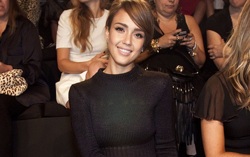 Pretty in Pink : We Love Jessica Alba’s Ladylike Style