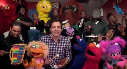VIDEO – Jimmy Fallon, The Roots And The Sesame Street Gang Cover The Show’s Theme Song With Kid’s Musical Instruments