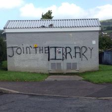 PIC: Good Guy Graffiti Artist Changes IRA Message to an Educational Plea