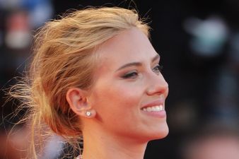 She IS Engaged – Scarlett To Wed For Second Time