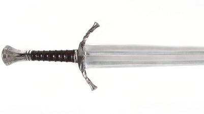 Photos: Lord of the Rings Movie Props to go Under the Hammer