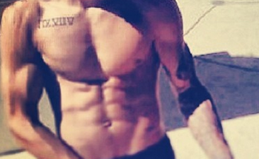 Not A Baby Anymore: Bieber Shows Off Abs In Instagram Snap
