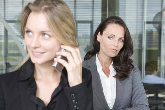 “Check Her Out” – Scientists Prove Women Ogle Other Women Just As Much As Men Do