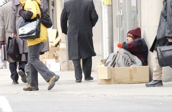 Video: Getting A Homeless Man Home – This Is A Touching Story