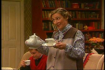 “I’ll Be There In Five Minutes!” Eleven Things Irish People Always Say But Never Mean