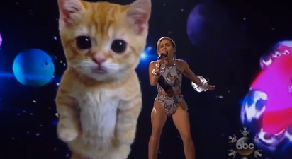 VIDEO: You’ve Got To Be Kitten – Miley Cyrus Is Certainly No Pussy Cat On Stage