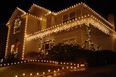 PICTURE – This Is Why You Never Let A Man Do The Christmas Lights On The House
