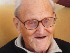 Heartwarming: Hundreds Turn Out For ‘Forgotten’ Veteran’s Funeral After Obituary Goes Viral