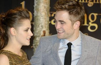 It’s Back On: Couple Reunite But Are Keeping Things Under Wraps