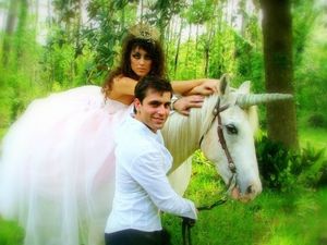 What The… Sixteen Terrible Engagement Photos That Are Just Hilarious