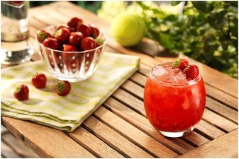 The Great Irish Shake-Off: Her.ie & JOE.ie Battle It Out To Mix The Most Creative Drink