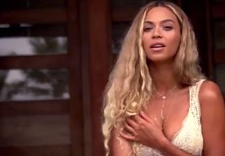 Beyoncé Releases Surprise Fifth Album on iTunes