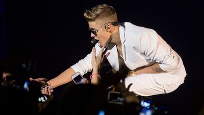 “I’m Officially Retiring” – Singer Announces Bitter Sweet Surprise Christmas Present To Fans