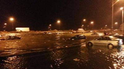 PICTURE – Some Cars Beside Salthill Prom Are Almost Completely Under Water Tonight