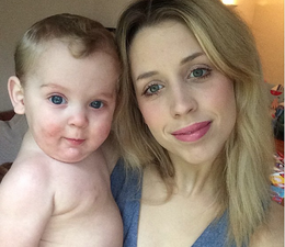 Designer Spends A Year Taking Selfies And Transforms Them Into One Simply Brilliant GIF