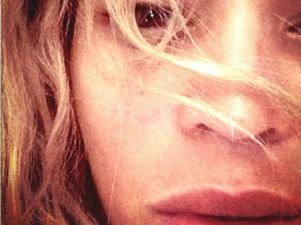 She Is Flawless: Beyoncé Posts Makeup-Free Pic