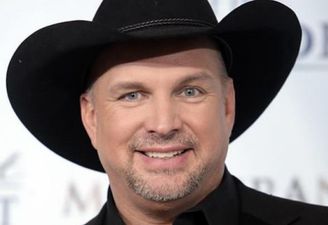Garth Brooks Adds Third Gig For Sunday