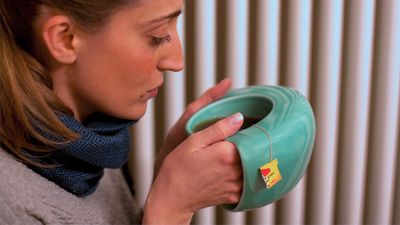 This Mug Will Help Keep Your Fingers All Toasty While You’re Drinking Tea