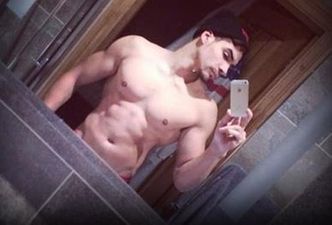 “Here’s a Treat” – Sports Star Shares Topless Snap on Twitter