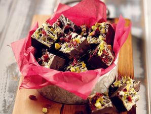 Recipe: A Rich and Delicious Cranberry and Caramel Fudge