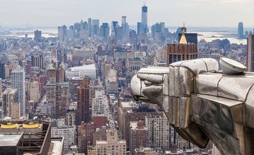 Pic Of The Day: Afraid Of Heights? Adventure Photographer Scales Chrysler Building For One Epic Photo