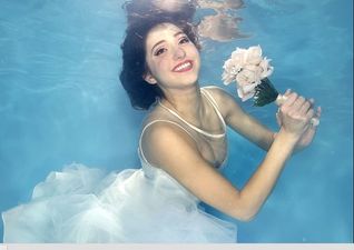 In Pictures: Trash The Dress – Would You Wear Your Wedding Dress Underwater?