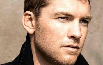 Avatar Actor Arrested After Assault on Photographer