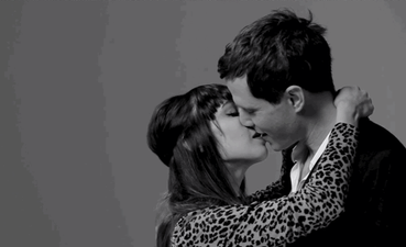 VIDEO: 20 Strangers Asked To Kiss For The First Time On Camera
