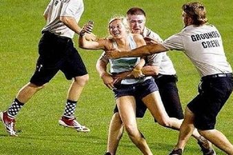 There’s An App For That: SkinneePix Thinks You Need A Little Help With Your “Fat” Selfies