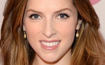 VIDEO: Anna Kendrick Channels Inner Disney Princess For SNL Monologue… and It’s Amazing