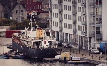 Timelapse Videos Show Artists Recreating Dublin Skyline