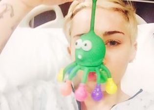 Miley Cyrus In Hospital Following Severe Allergic Reaction