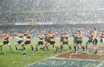 VIDEO: The New Zealand Rugby Team Without Tops On and Dancing in The Rain